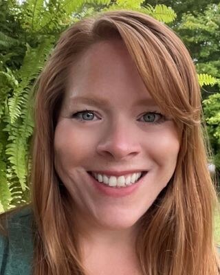 Jenny Wylie Carlin, Addiction Therapist