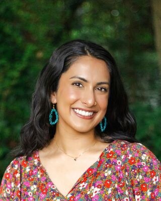 Sara Ahmed, Addiction Therapist