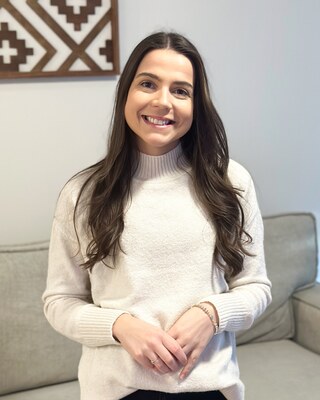 Hollie Bowers, Addiction Therapist